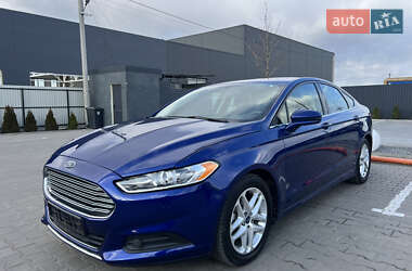 Седан Ford Fusion 2015 в 