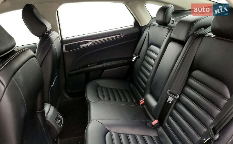 Седан Ford Fusion 2020 в Львове