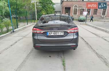 Седан Ford Fusion 2016 в 