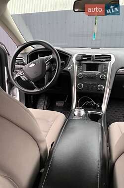 Седан Ford Fusion 2020 в 