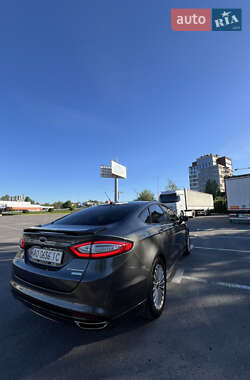 Седан Ford Fusion 2015 в 