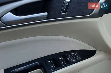 Седан Ford Fusion 2014 в 