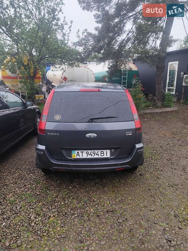 Хетчбек Ford Fusion 2004 в Івано-Франківську