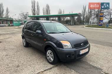 Хэтчбек Ford Fusion 2007 в 