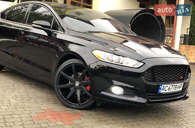 Седан Ford Fusion 2016 в 