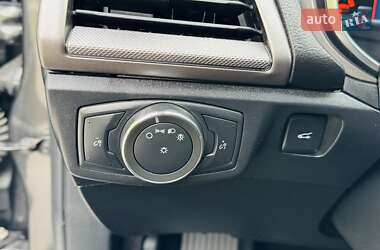 Седан Ford Fusion 2017 в 