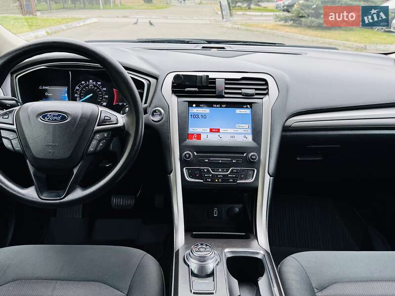 Седан Ford Fusion 2017 в Києві