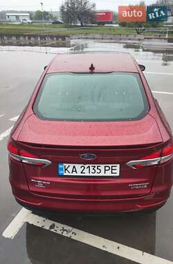 Седан Ford Fusion 2018 в 
