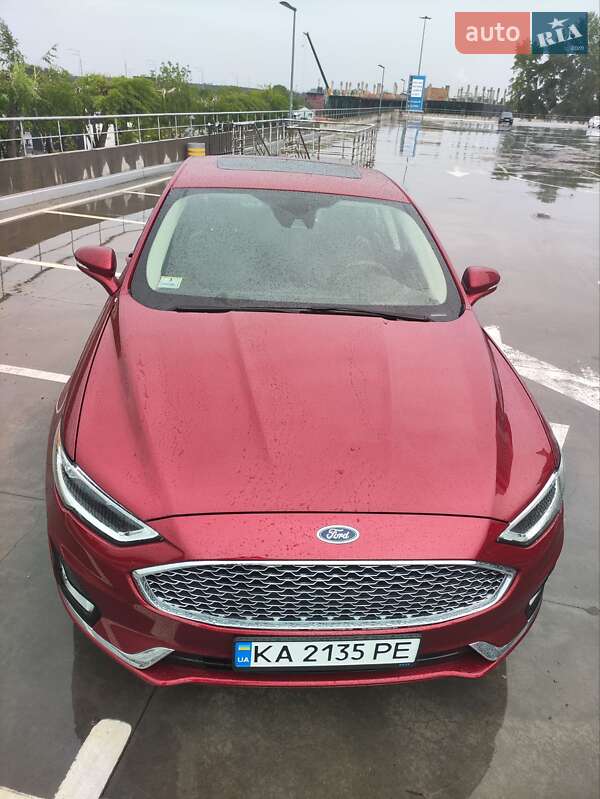 Седан Ford Fusion 2018 в Киеве