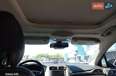 Седан Ford Fusion 2014 в 