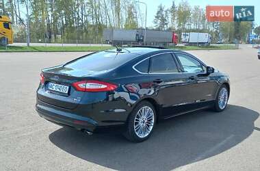 Седан Ford Fusion 2014 в 