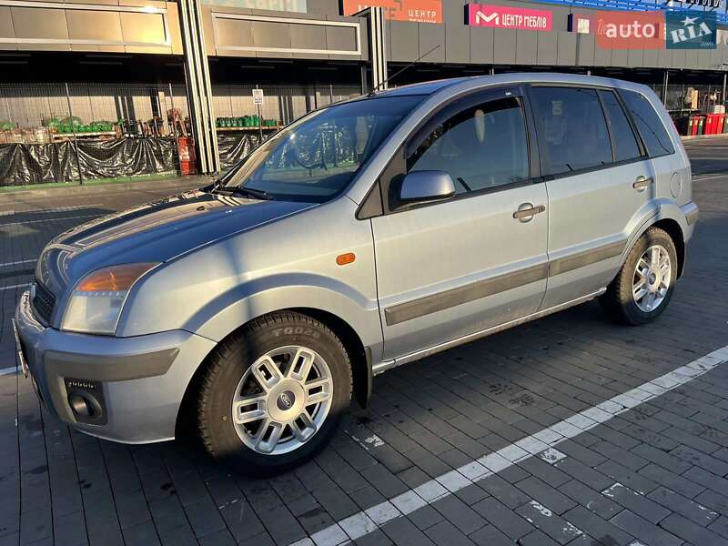Хетчбек Ford Fusion 2007 в Первомайську