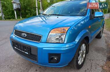 Хетчбек Ford Fusion 2010 в 