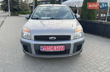 Хетчбек Ford Fusion 2011 в 