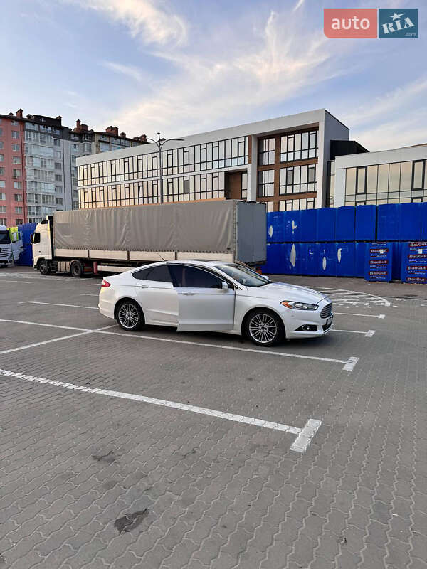 Седан Ford Fusion 2013 в Івано-Франківську