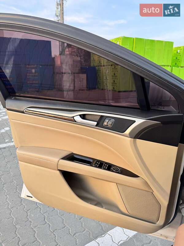 Седан Ford Fusion 2013 в Івано-Франківську