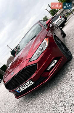 Седан Ford Fusion 2017 в 