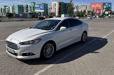 Седан Ford Fusion 2014 в 