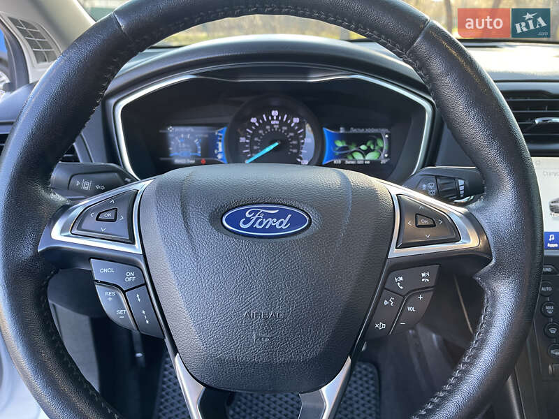 Седан Ford Fusion 2019 в Харькове