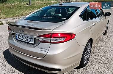 Седан Ford Fusion 2018 в 