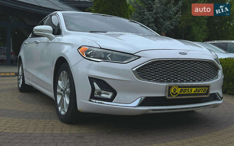 Седан Ford Fusion 2020 в 