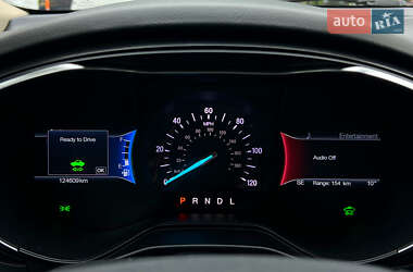 Седан Ford Fusion 2020 в 