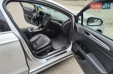 Седан Ford Fusion 2014 в 