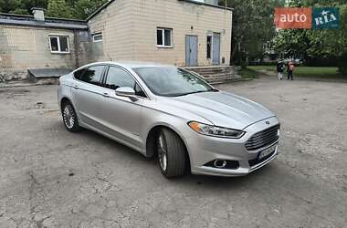 Седан Ford Fusion 2014 в 