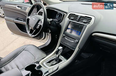 Седан Ford Fusion 2014 в 