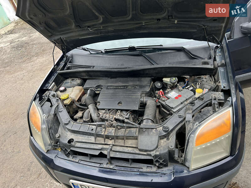 Хэтчбек Ford Fusion 2005 в Ровно