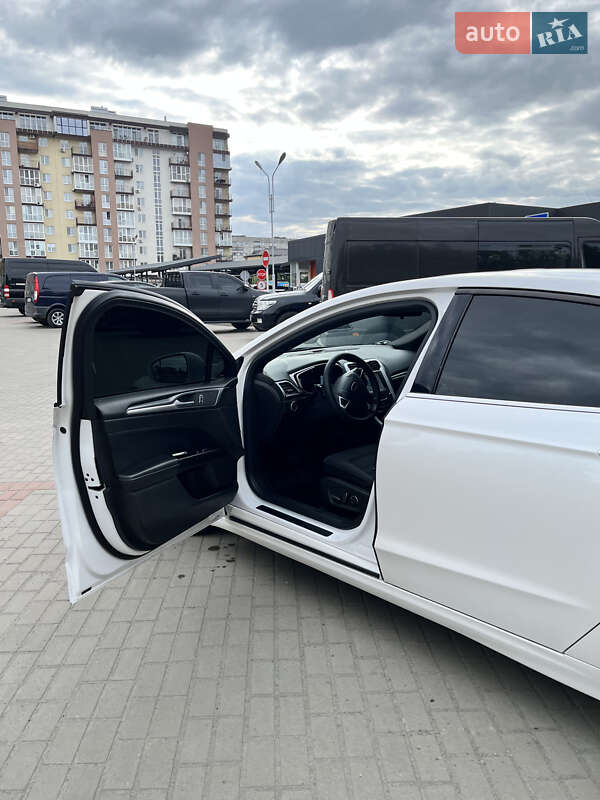 Седан Ford Fusion 2014 в Житомире
