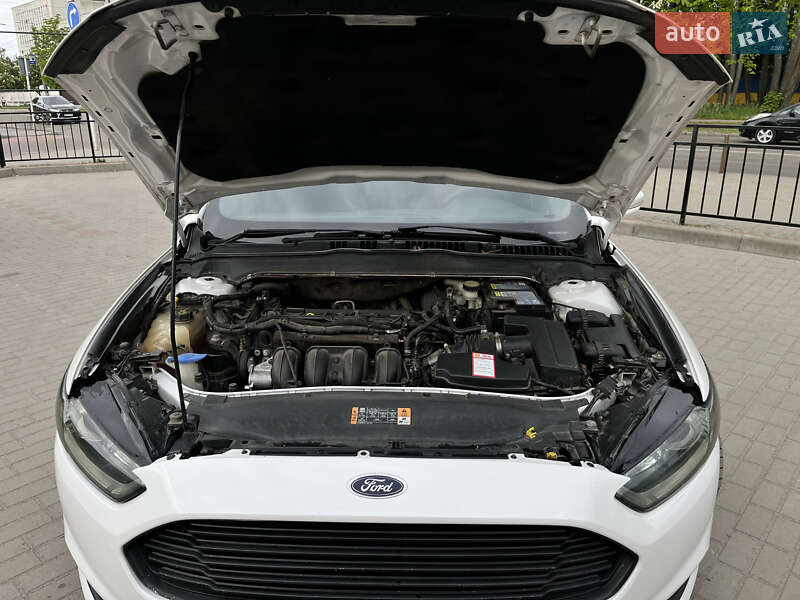 Седан Ford Fusion 2014 в Житомире