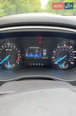 Седан Ford Fusion 2015 в 