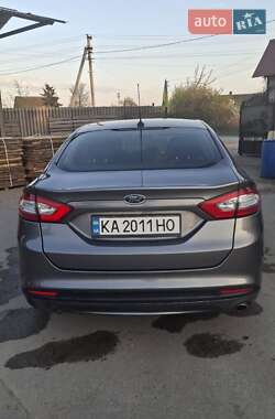 Седан Ford Fusion 2013 в 