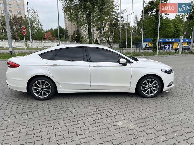 Седан Ford Fusion 2016 в Виннице