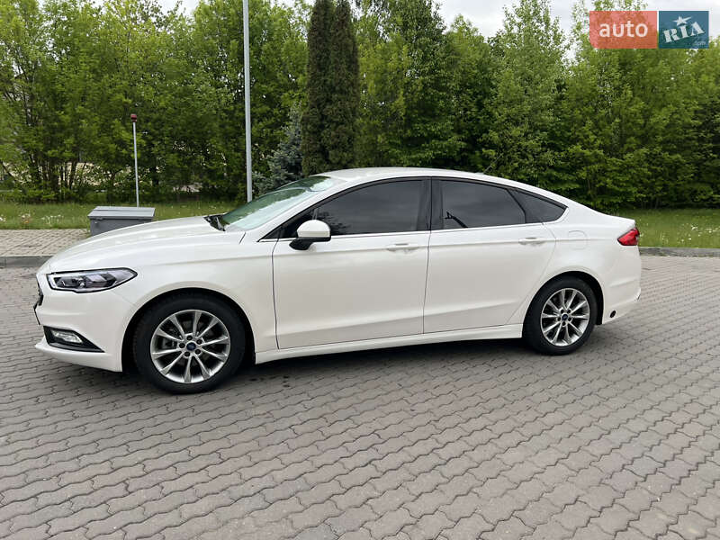 Седан Ford Fusion 2016 в Виннице