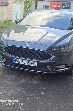 Седан Ford Fusion 2016 в 