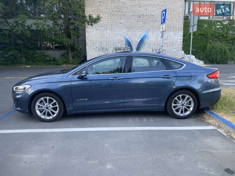 Седан Ford Fusion 2018 в Днепре