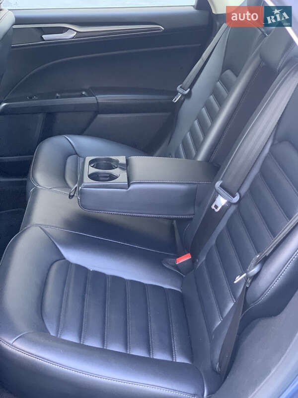 Седан Ford Fusion 2018 в Днепре