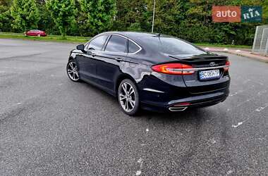 Седан Ford Fusion 2017 в 