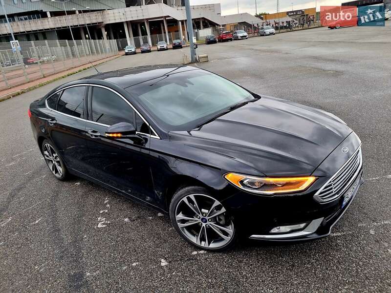 Седан Ford Fusion 2017 в Львові