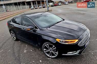 Седан Ford Fusion 2017 в 