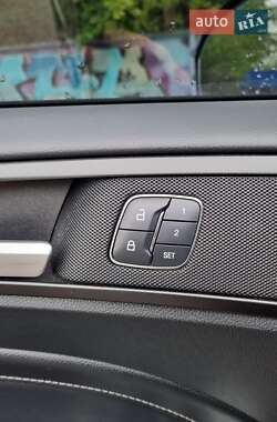 Седан Ford Fusion 2017 в 