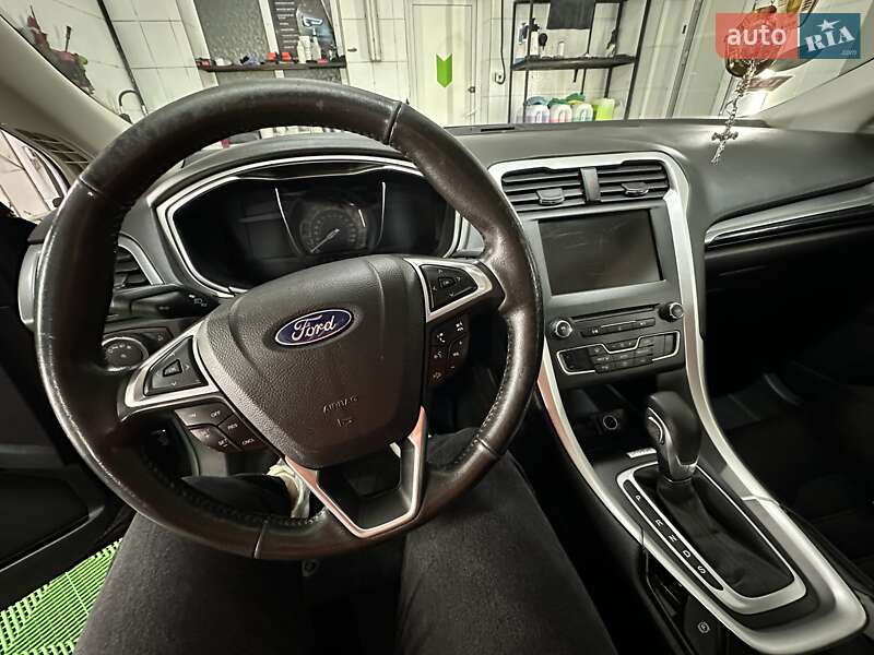 Седан Ford Fusion 2015 в Ивано-Франковске