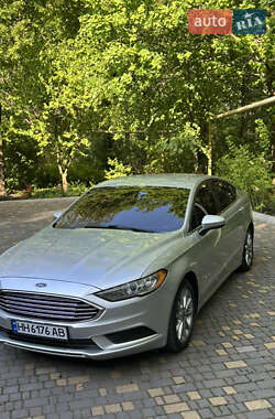 Седан Ford Fusion 2017 в 