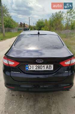 Седан Ford Fusion 2013 в 
