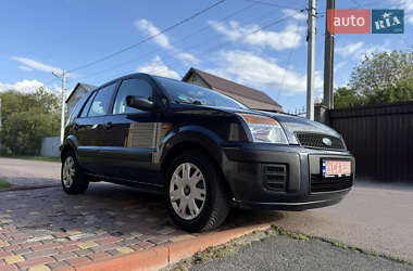 Хэтчбек Ford Fusion 2008 в 