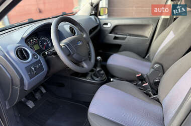 Хэтчбек Ford Fusion 2008 в 