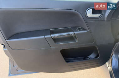 Хэтчбек Ford Fusion 2008 в 
