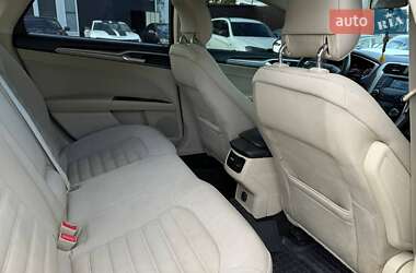 Седан Ford Fusion 2014 в 